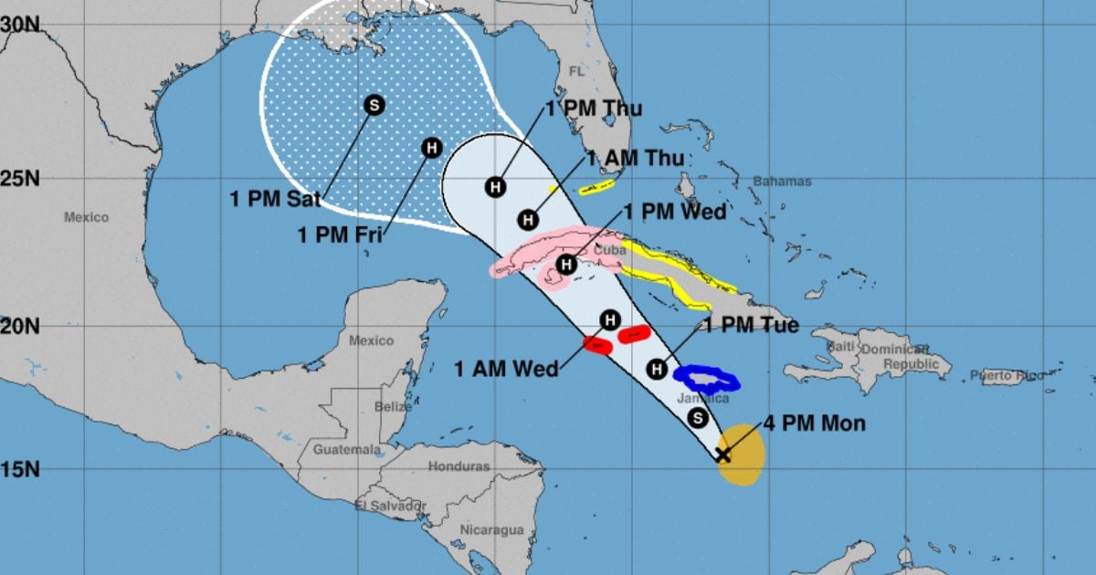 Se forma la tormenta tropical Rafael y amenaza con llegar a Cuba como huracán