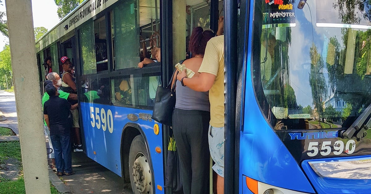 Guagua en La Habana (Imagen de referencia) © CiberCuba