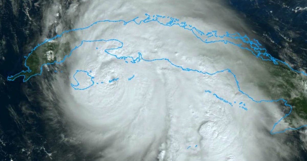 Hurricane Rafael Strengthens to Category 3 as It Nears Cuban Coast