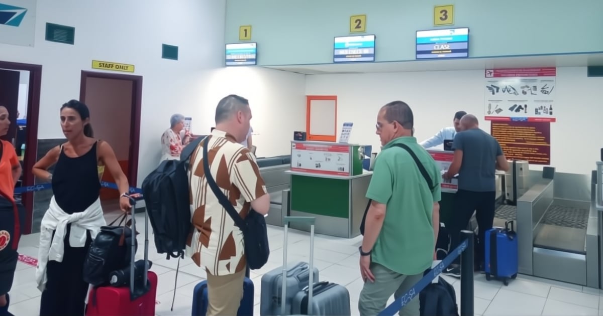 Cuba reopens airports and resumes flights after the passage of ...