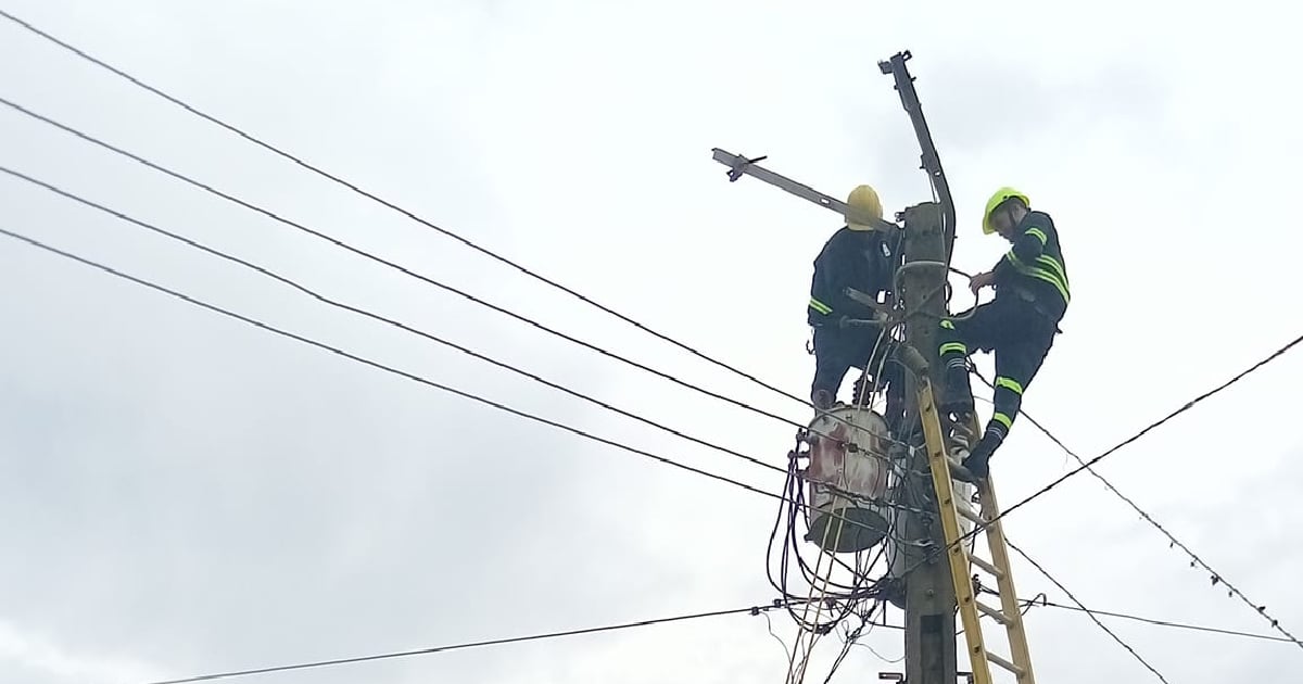 Trabajadores de la UNE © Facebook/Unión Eléctrica UNE