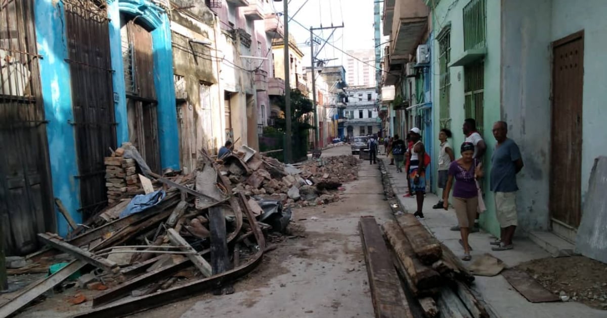 Derrumbe del techo de una vivienda en Centro Habana © Cortesía para CiberCuba