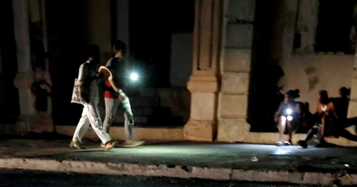 Havana Residents Demand Restoration of Electricity After Over 72 Hours of Blackout