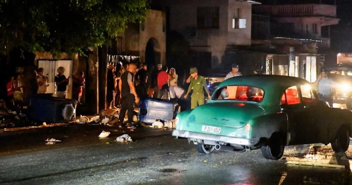 Cuban Authorities Crack Down on More Protesters Amidst Power Outage Crisis