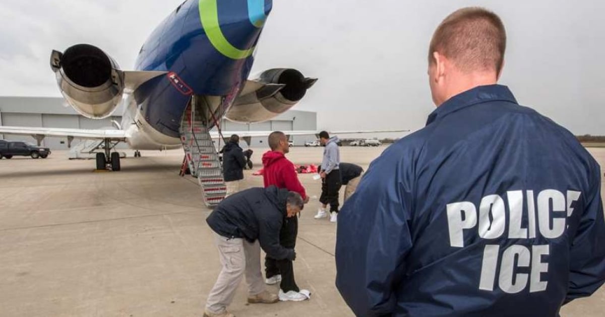 Vuelo de deportación de ICE (imagen de referencia) © DHS/ICE