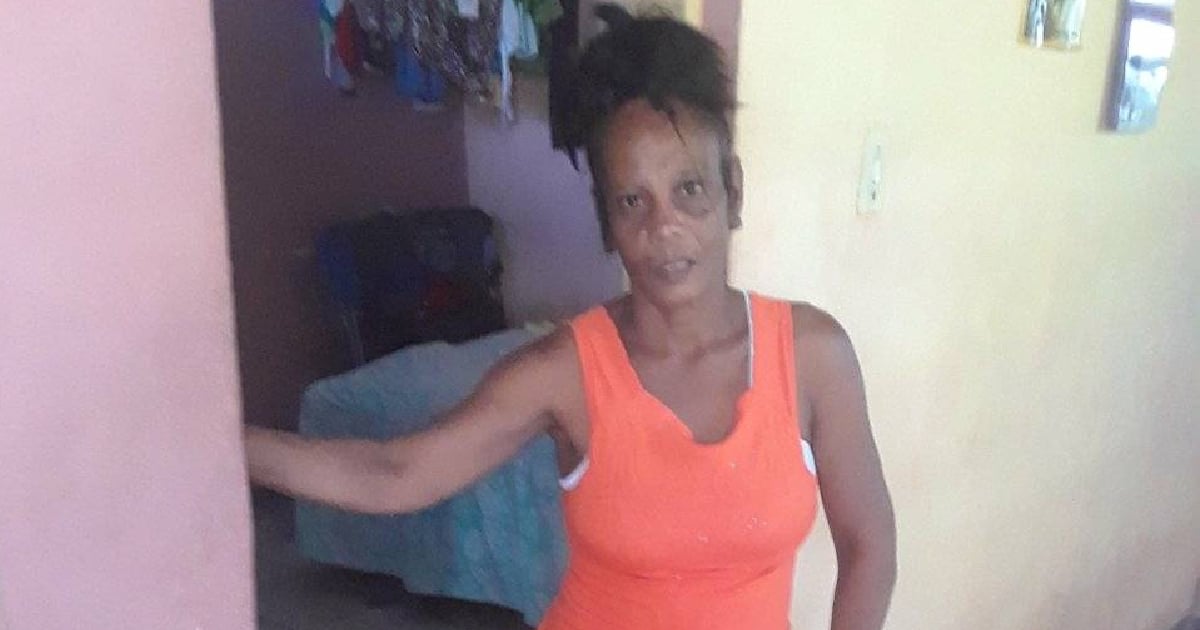 Son's Desperate Search for Missing Mother in Santiago de Cuba