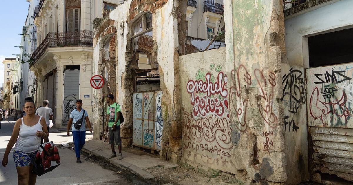 Children Sleeping on Havana Sidewalk Spur Cuban Community to Rally for Their Aid