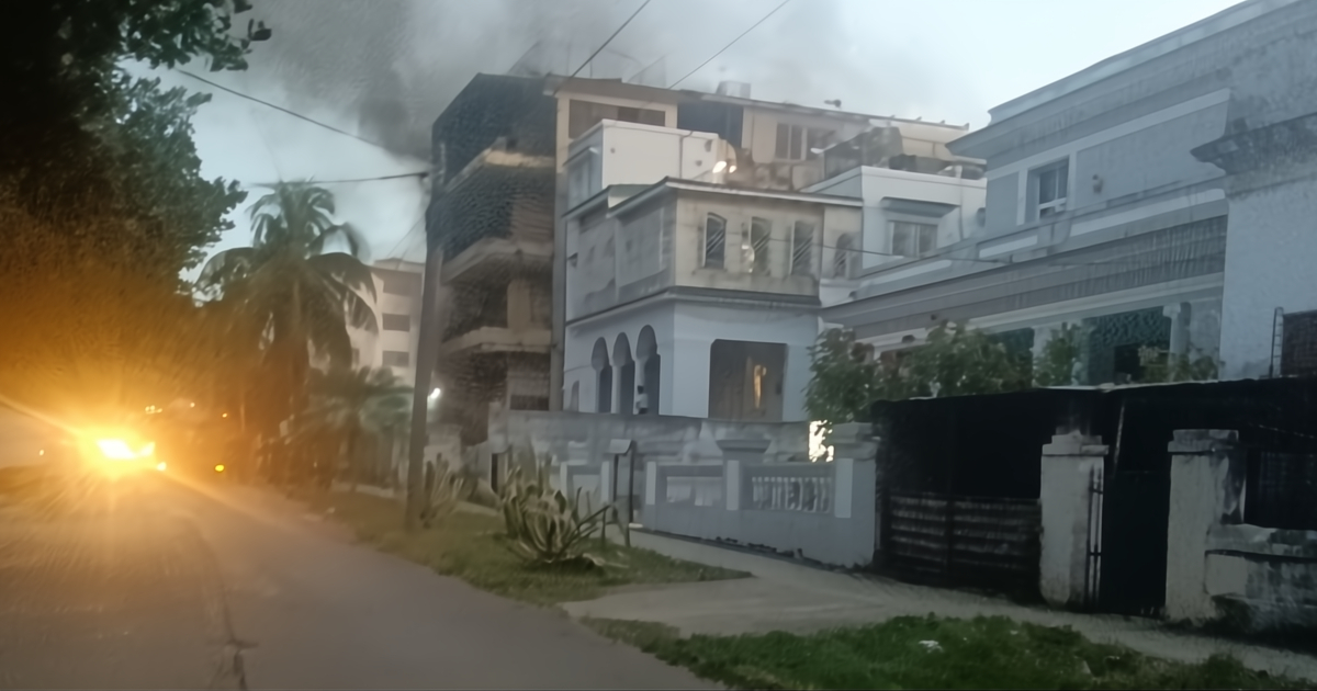 Fire in Vedado Sparks Emergency Response and Concern in Havana