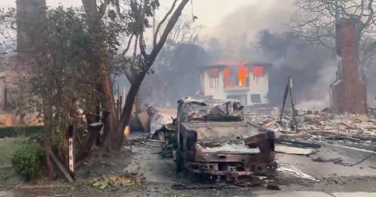 Mansiones de Malibu devastadas por los incendios © X / Captura de video