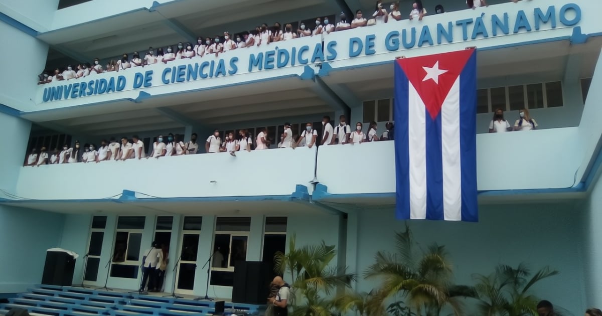 Estudiantes protestan en medio de apagón en universidades de Guantánamo y Cienfuegos