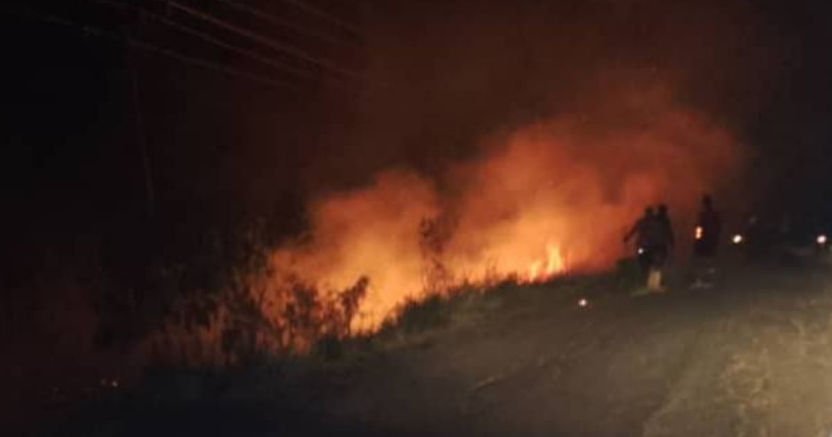 Fire in Mayabeque Puts Electrical and Telecommunications Infrastructure at Risk