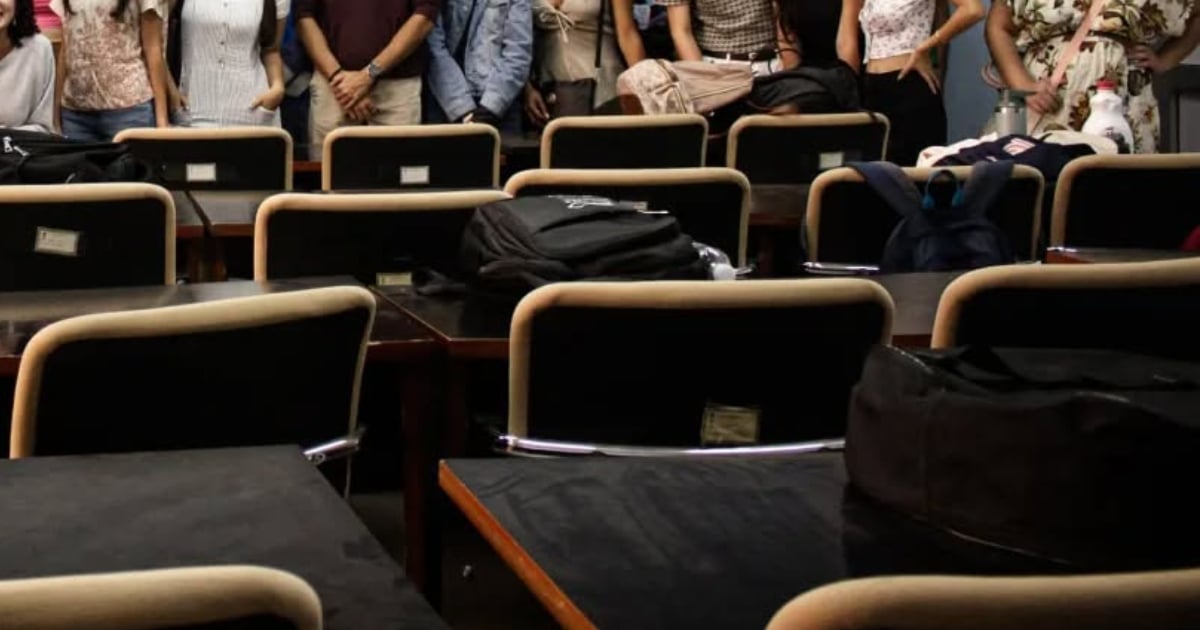 Facultad de Comunicación de la UH exige a ETECSA soluciones que incluyan a toda la población