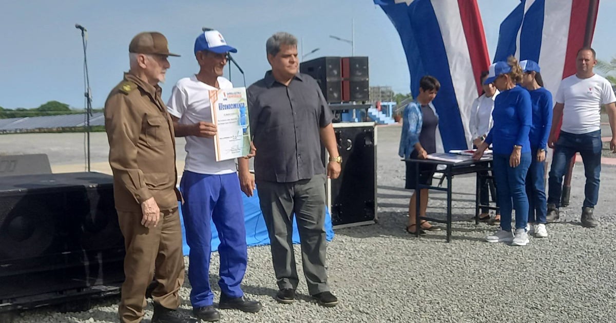 Cuban Government's Solar Initiative: A Ray of Hope Amidst Power Woes