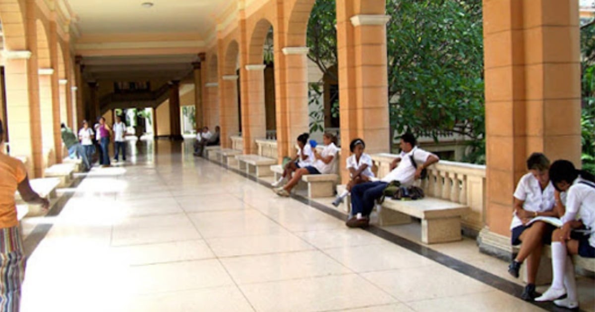 Estudiante de Ciencias Médicas en reunión con ETECSA: “La carta no era fake news”