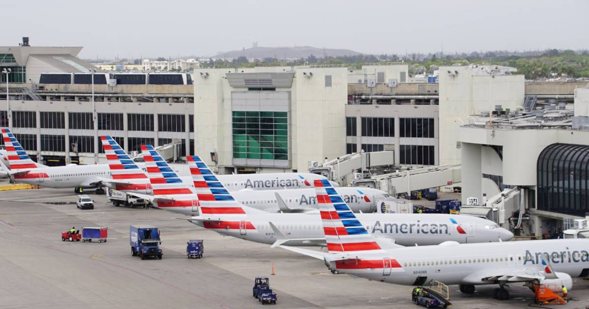 Man in Florida Pretended to Be Flight Attendant, Flew for Free Over 120 Times in Six Years