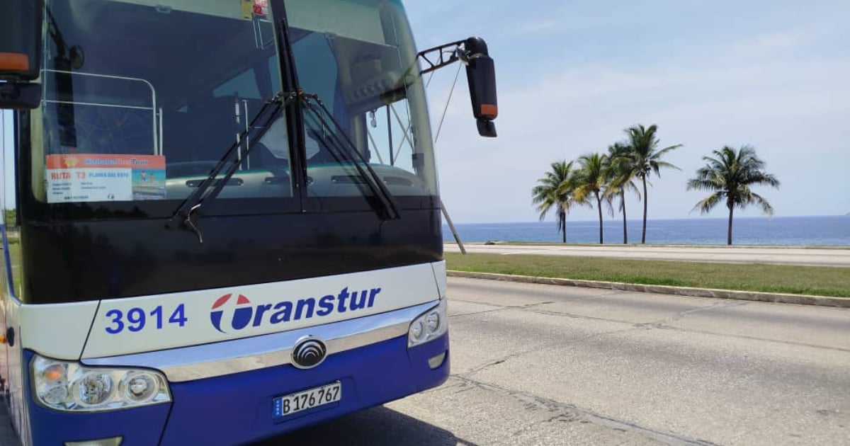 Transtur cobra en dólares los viajes a las playas del Este desde La Habana Vieja