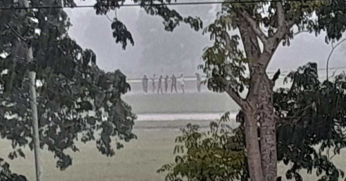 Rayo impacta cerca de jóvenes que jugaban fútbol bajo tormenta en Ciego de Ávila