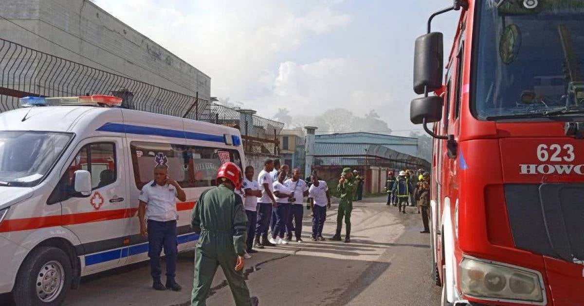Incendio afecta tres viviendas en Jovellanos , Matanzas