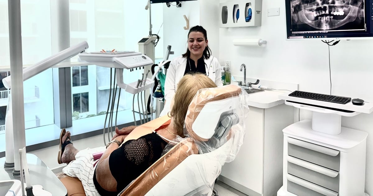 Implantes dentales en Perfect Smile Dental Center: ¿Cuál es el mejor momento para colocarlos?