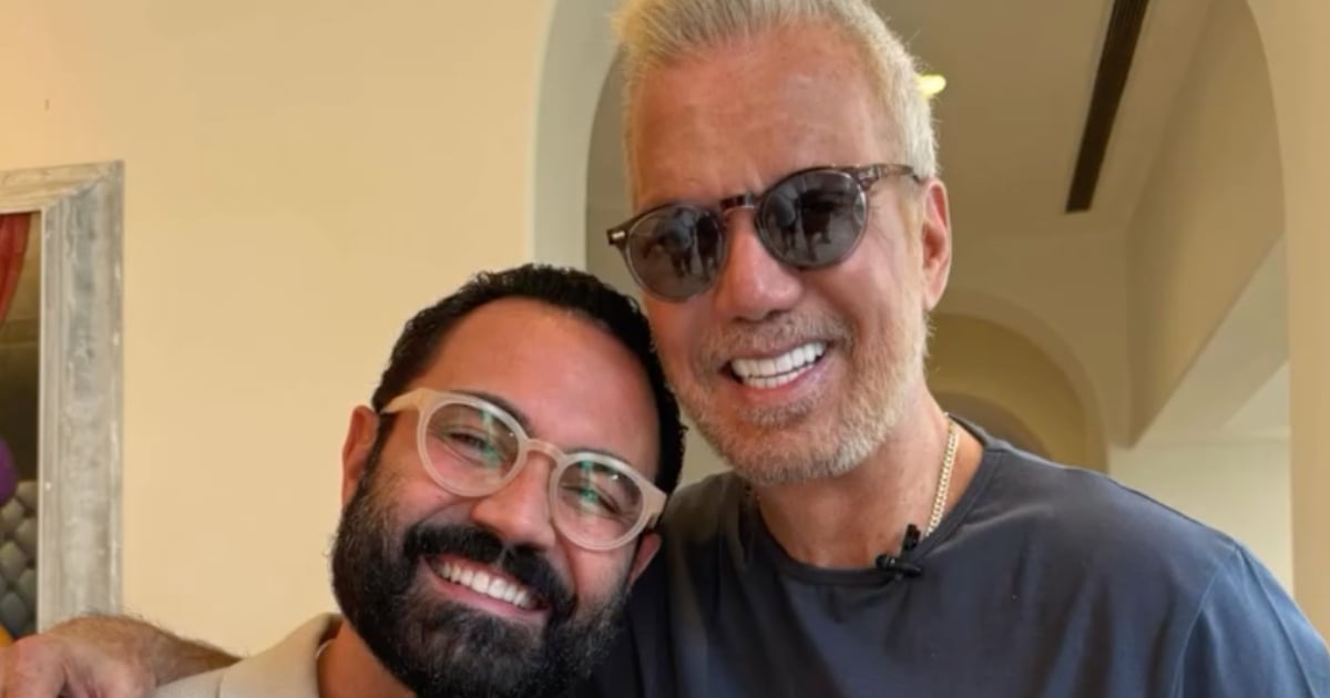 Enrique Santos Defends Willy Chirino Amidst Immigration Controversy