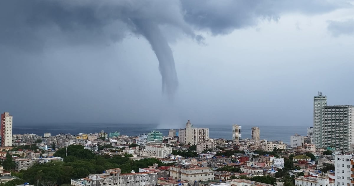 Dramatic Waterspout Sparks Panic Along Havana's Malecón