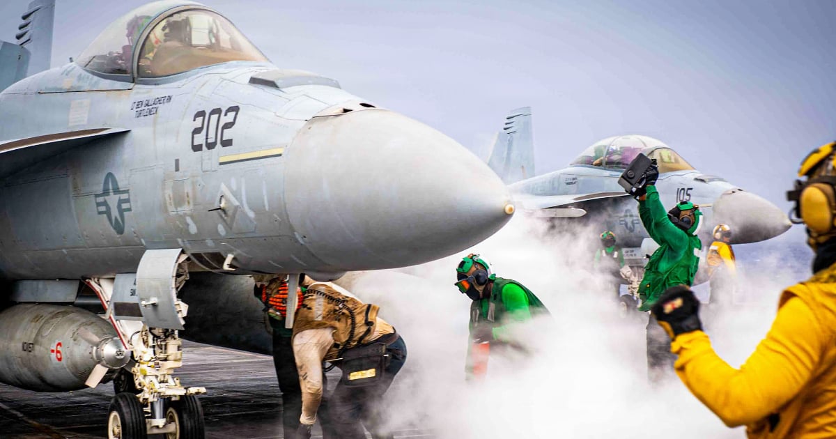 Trump orders the complete closure of airspace over Venezuela