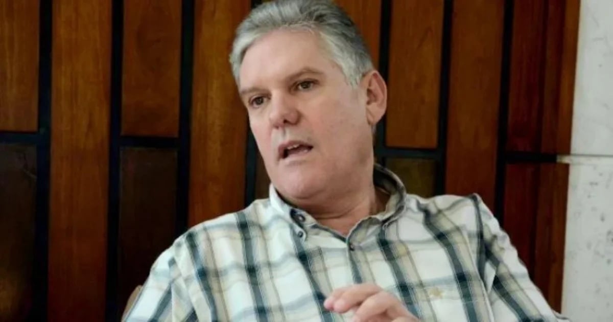 Former Cuban Minister Alejandro Gil Fernández is sentenced to life in prison