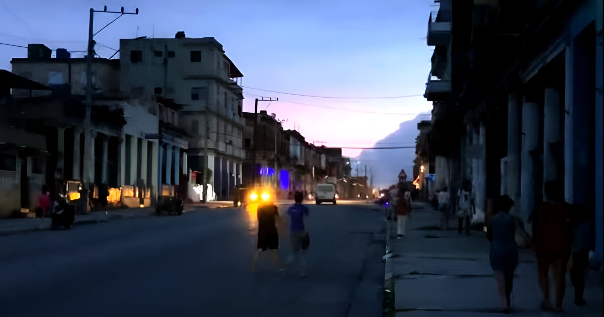 Havana Plunged into Darkness: Six Power Blocks Down Following Night of Protests