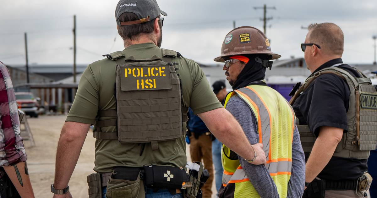 Detención de inmigrantes © X