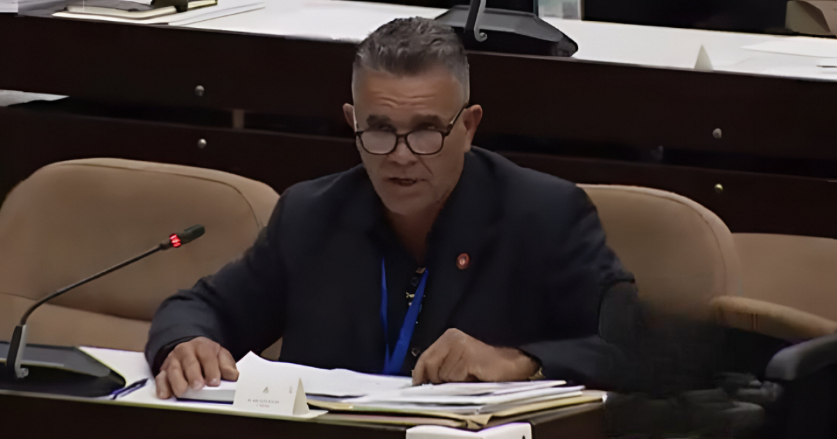 Cuban Legislator Advocates for Small Businesses and Envisions a Return to Pre-Revolution Productivity