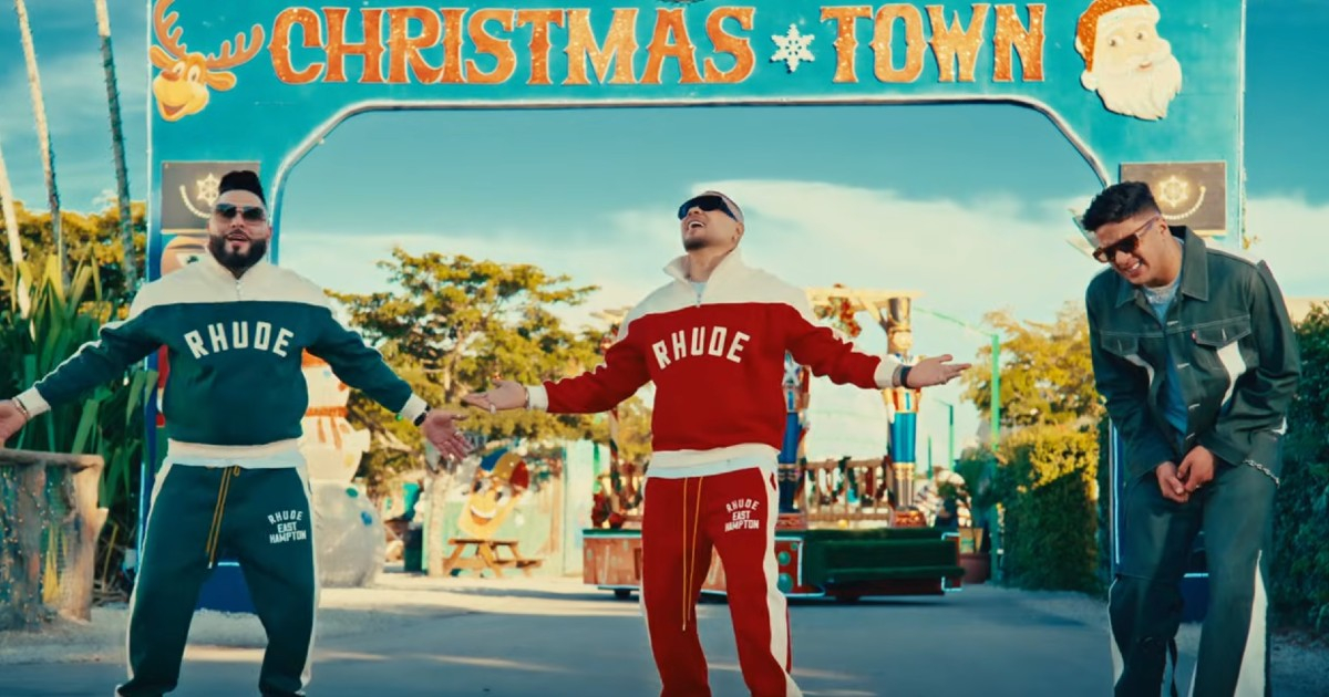 Jacob Forever, El Chacal, and Divan sing to the Cubans this Christmas: "For those who have their family far away."