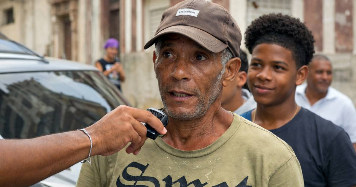 Man's Quick Wit Leaves Onlookers Astonished