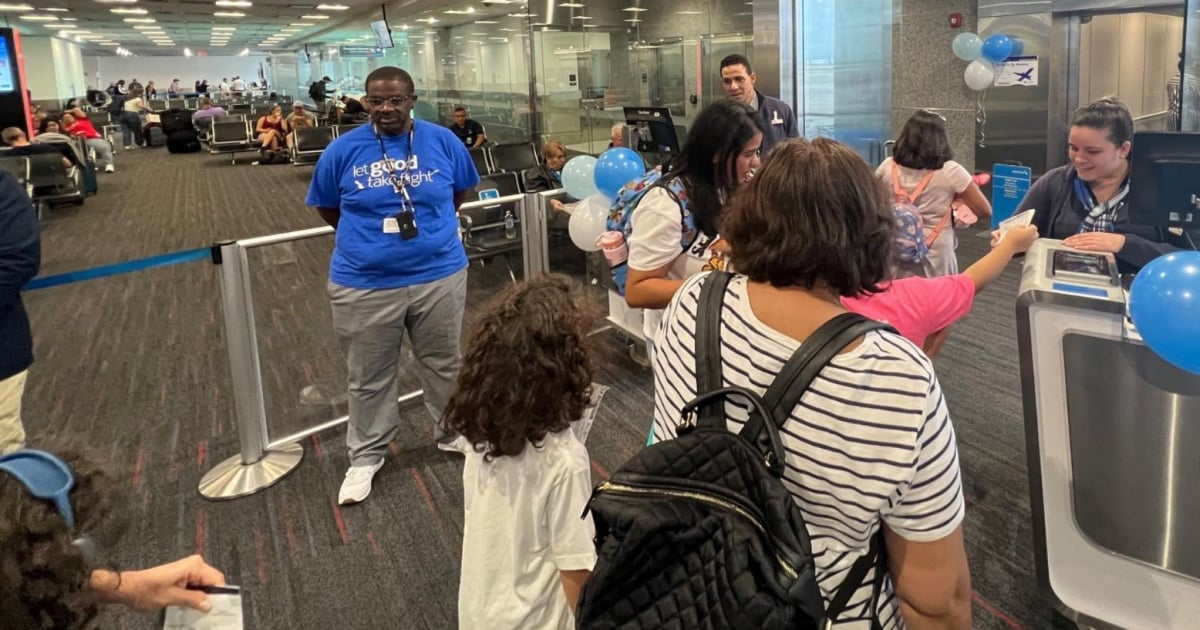 Airports in South Florida prepare for a record number of travelers this Christmas