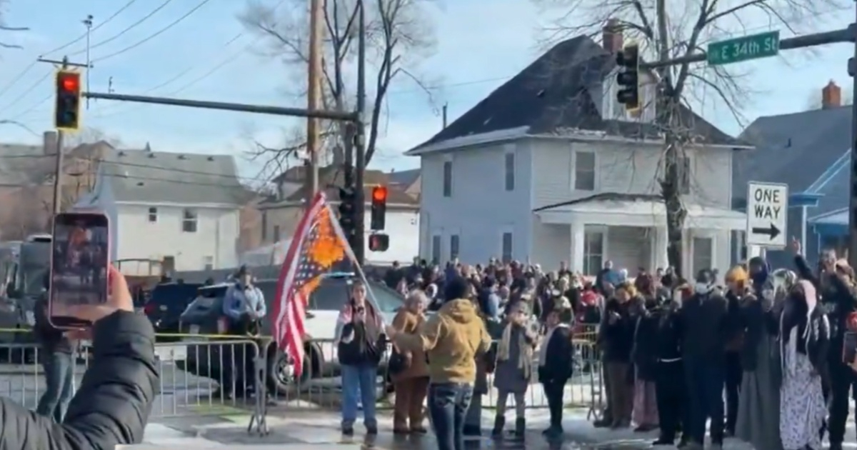 Minnesota Turmoil: Emergency Declared Following Fatal ICE Operation