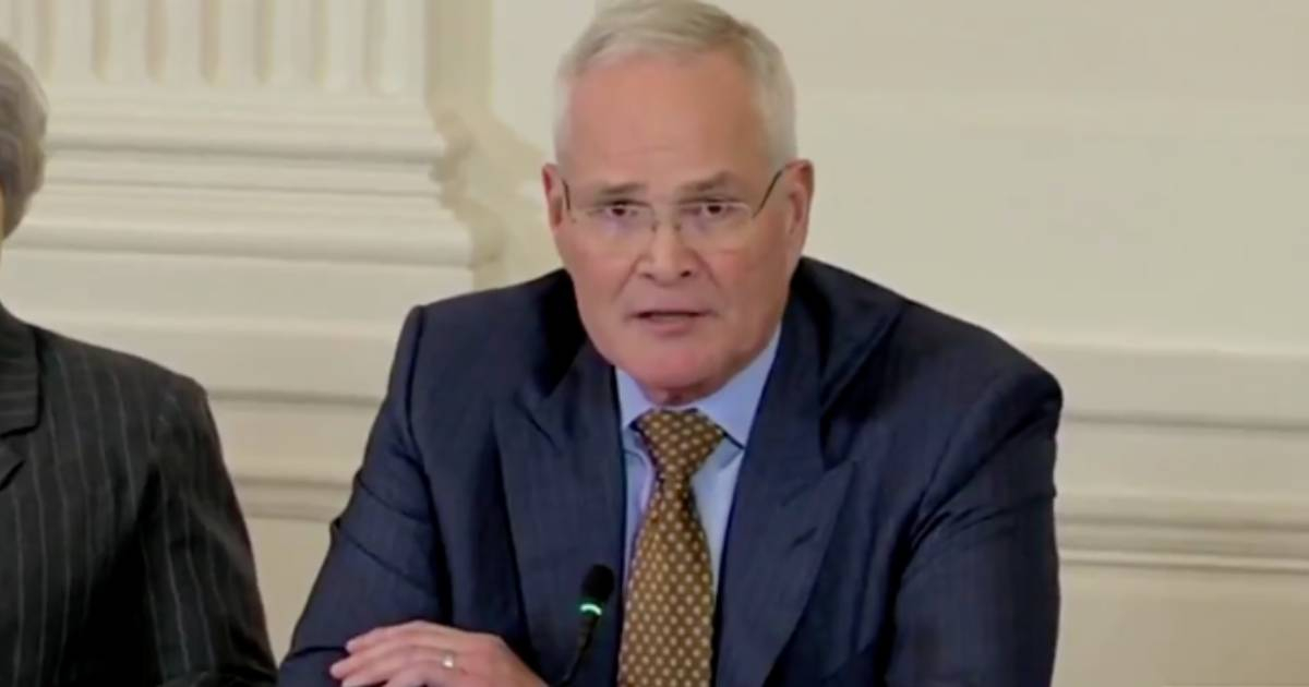 ExxonMobil warns Trump that Venezuela remains "unviable" for investment