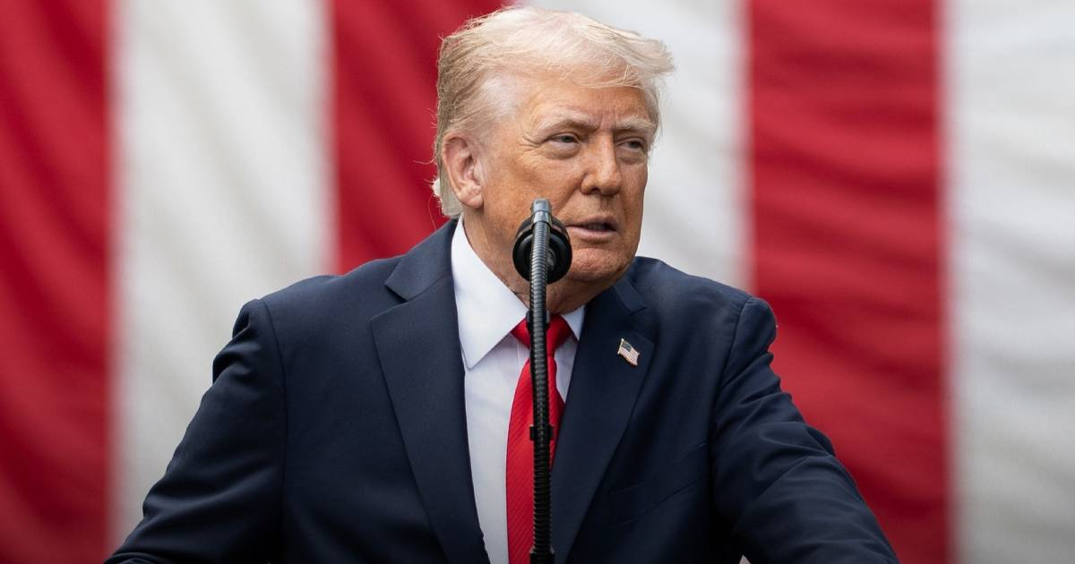 Trump Claims Mortgage Rates Have Dropped, Proposes Credit Card Interest Cap