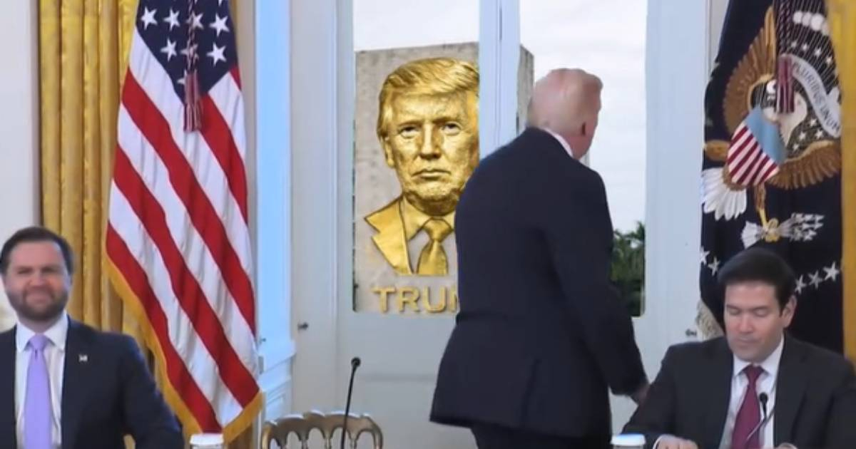 Trump Meme Gazing at Havana's Revolution Square Sparks Online Frenzy