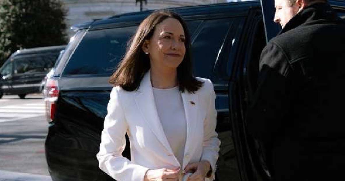 Trump Asserts Machado Lacks Popular Support for Leading Venezuela's Transition