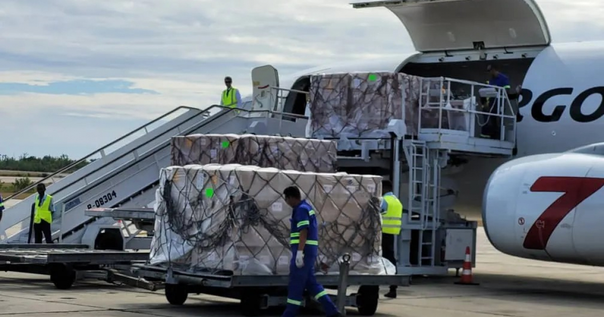 Second U.S. Aid Plane Arrives in Santiago, Cuba for Hurricane Melissa Victims
