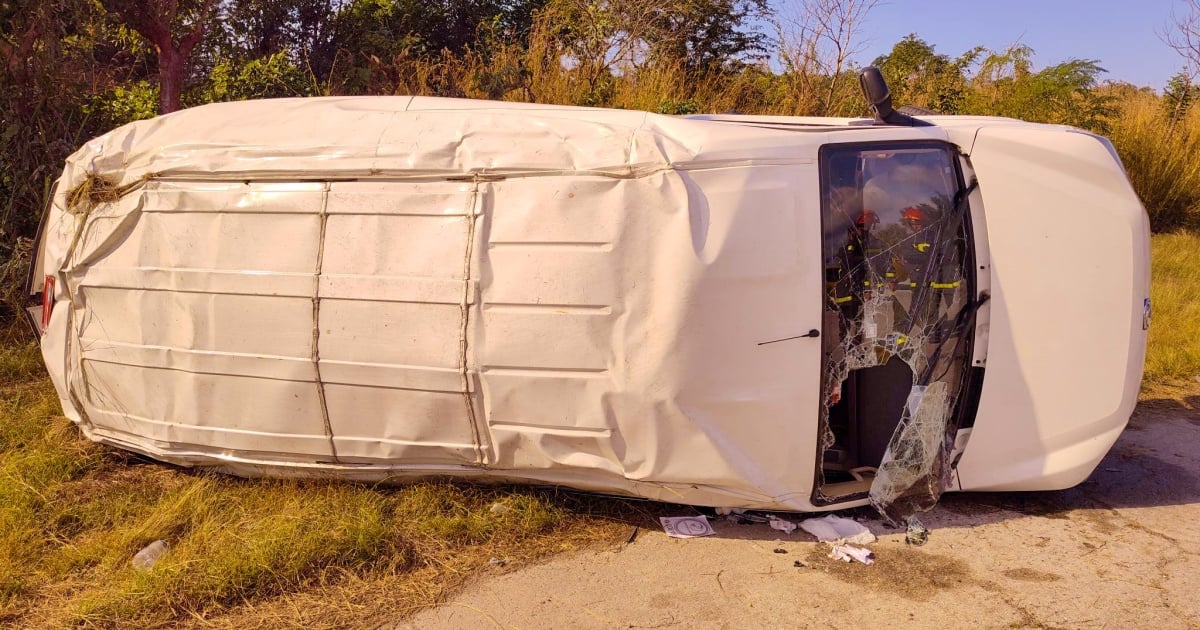 Fatal Traffic Incident in Villa Clara Leaves One Dead, Fourteen Injured