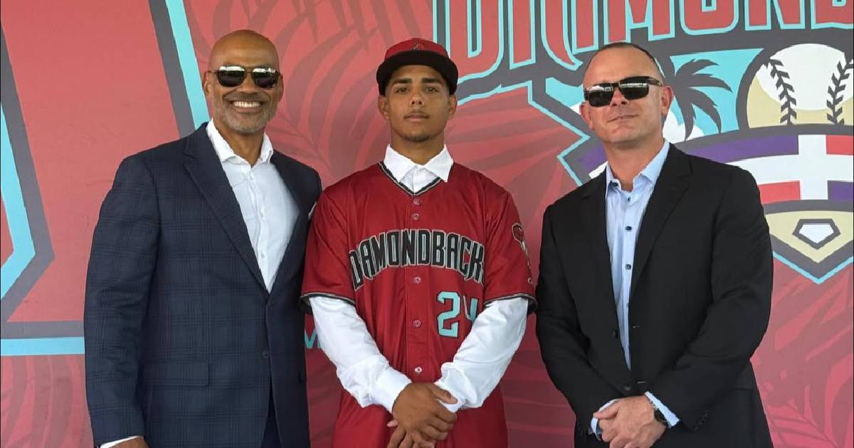 Cuban prospects secure prominent contracts in the international MLB market