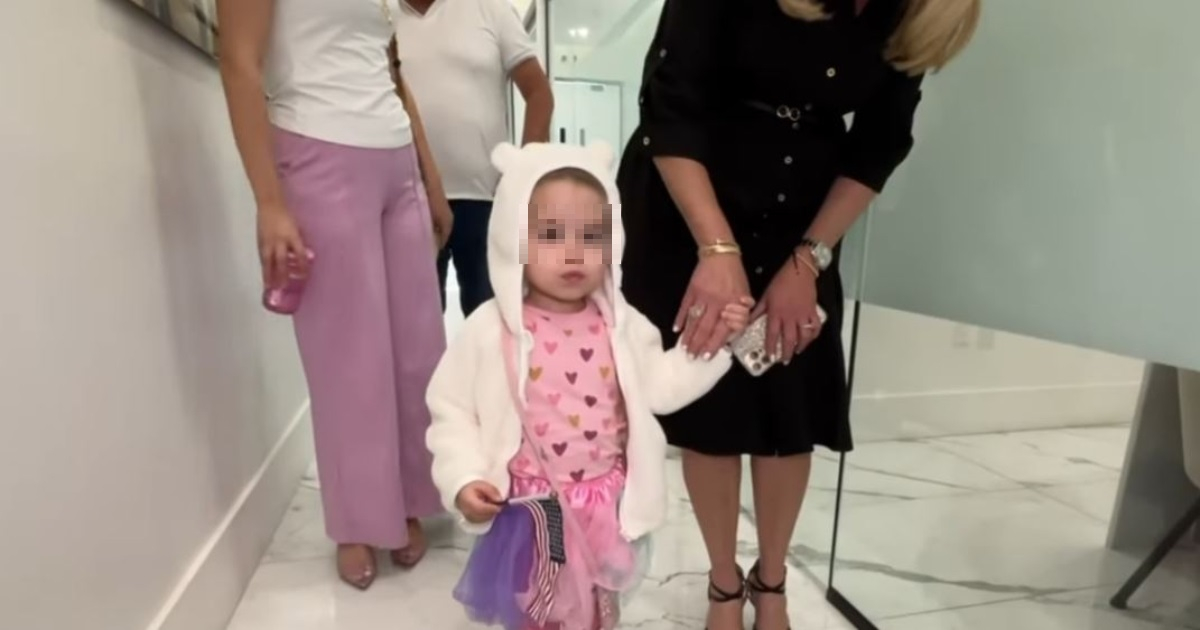 Hope Takes Flight: Cuban Girl Mía Arrives in Miami for Cancer Treatment