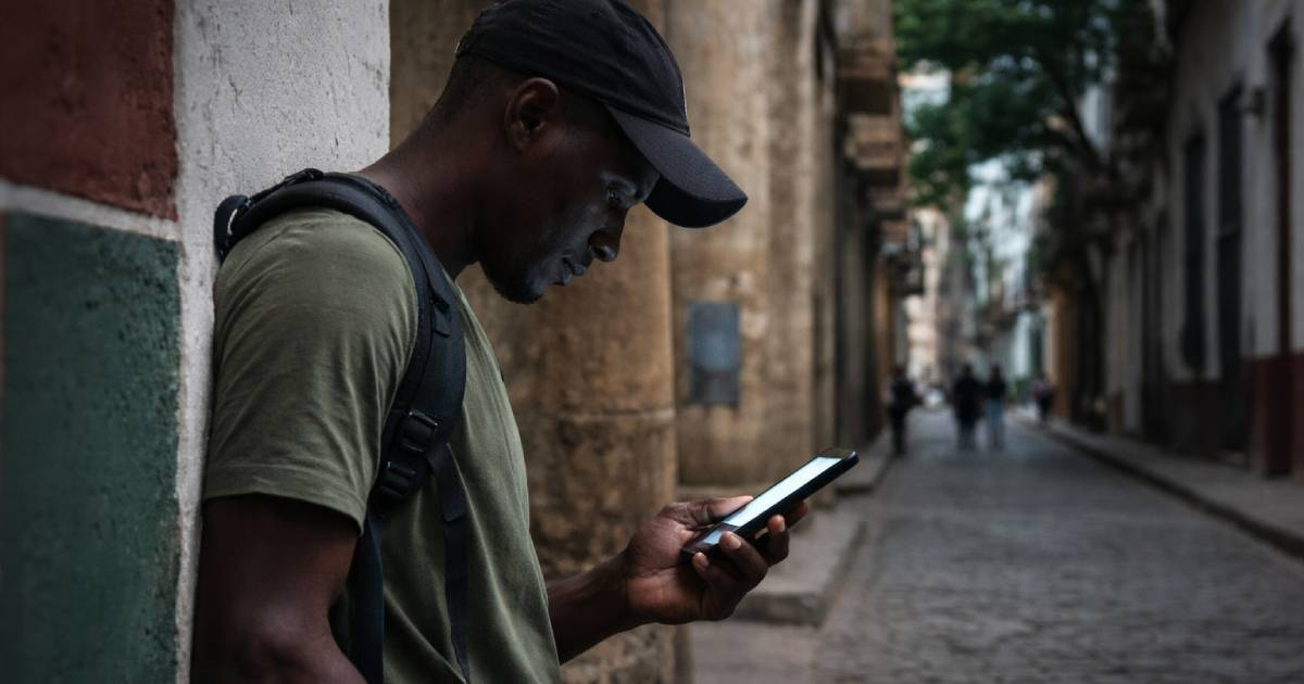Digital Surveillance in Cuba: A Comprehensive Report Reveals Human Consequences