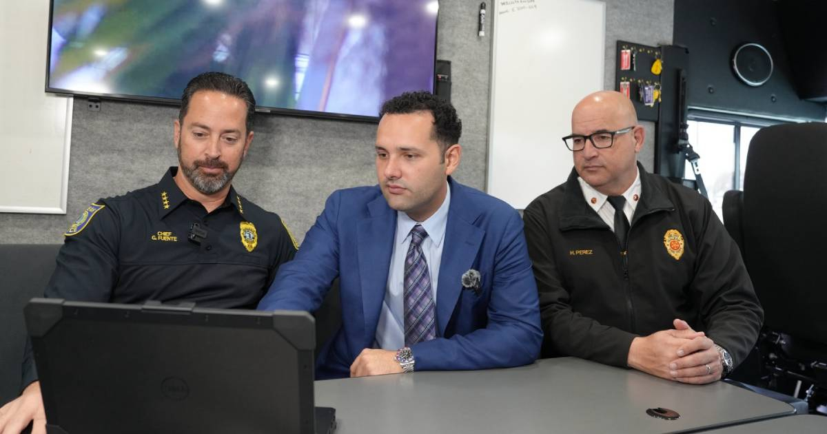 Mayor of Hialeah Declares Cuban Regime's Days Are Numbered, Prepares City for Potential Celebrations