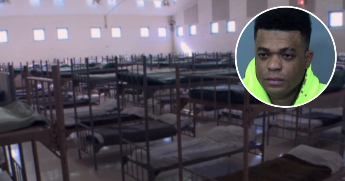 Judge grants residency to Cuban with I220-A and orders ICE to release him