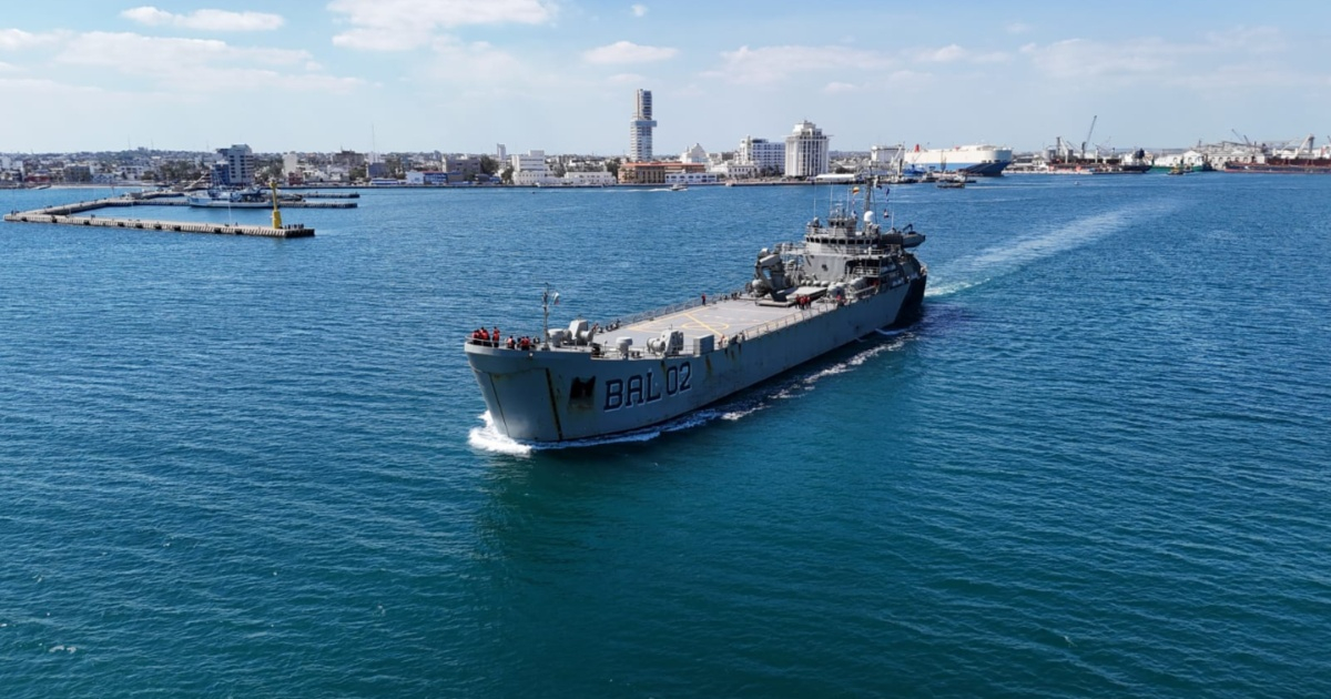 Mexican ships set sail with aid for Cuba: They are carrying over 800 tons of food