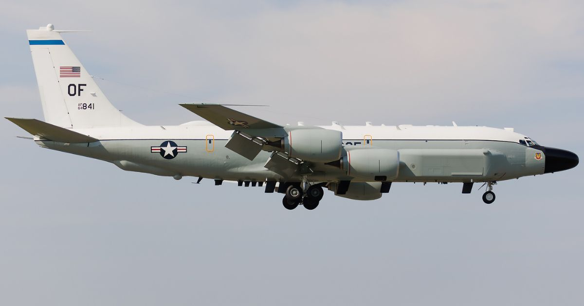 U.S. spy plane flies near the north coast of Cuba
