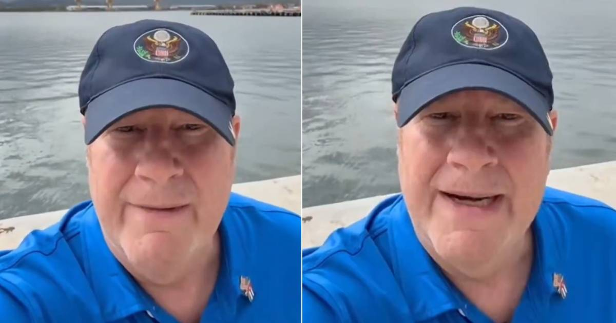 A U.S. humanitarian aid ship arrives in Santiago de Cuba