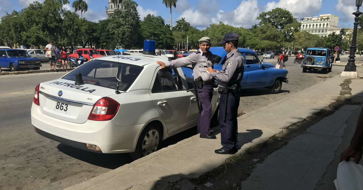 United States Highlights Cuba as an Example of a Country Requiring Police Identification