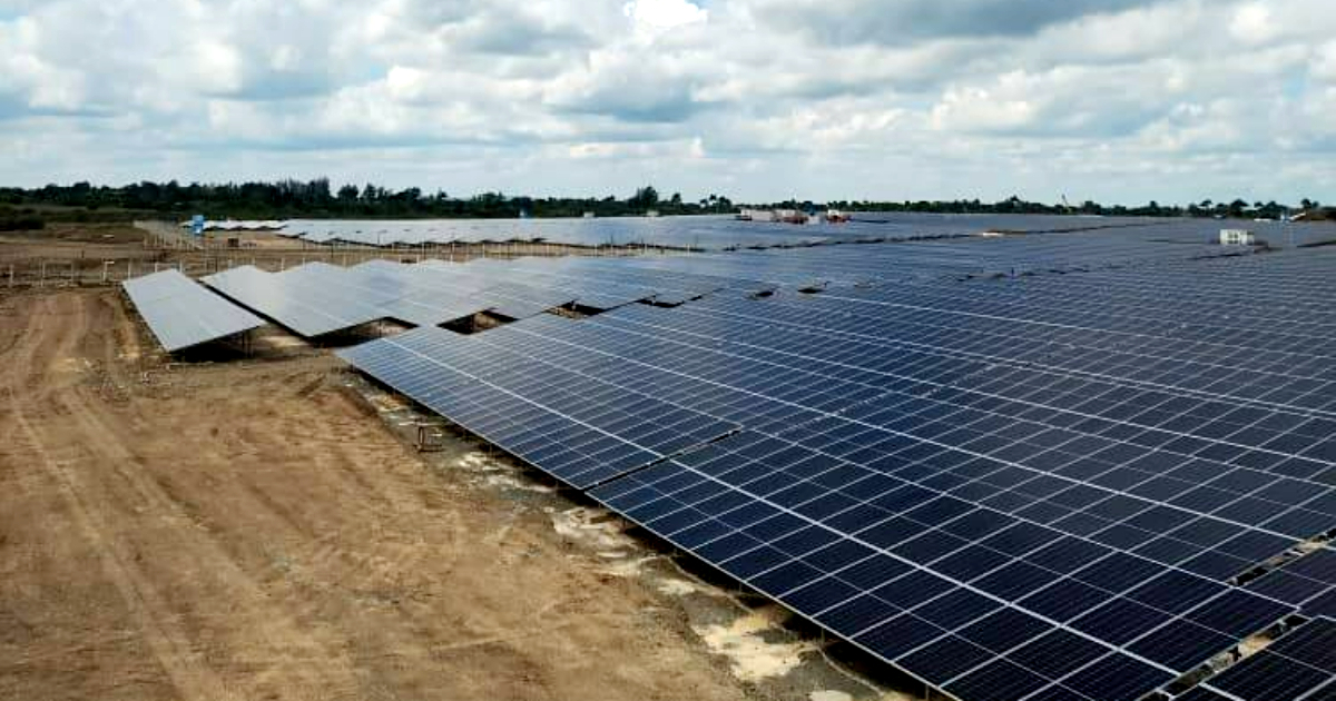 Cuban regime boasts of solar record while the country remains in the dark